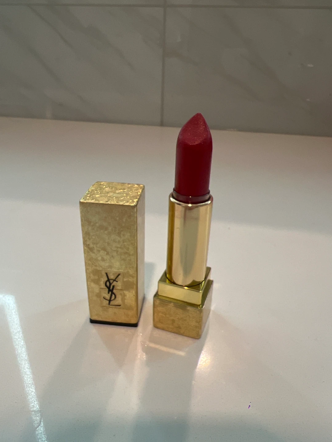 Yves Saint Laurent Rouge Pur Couture Lipstick - photo 2