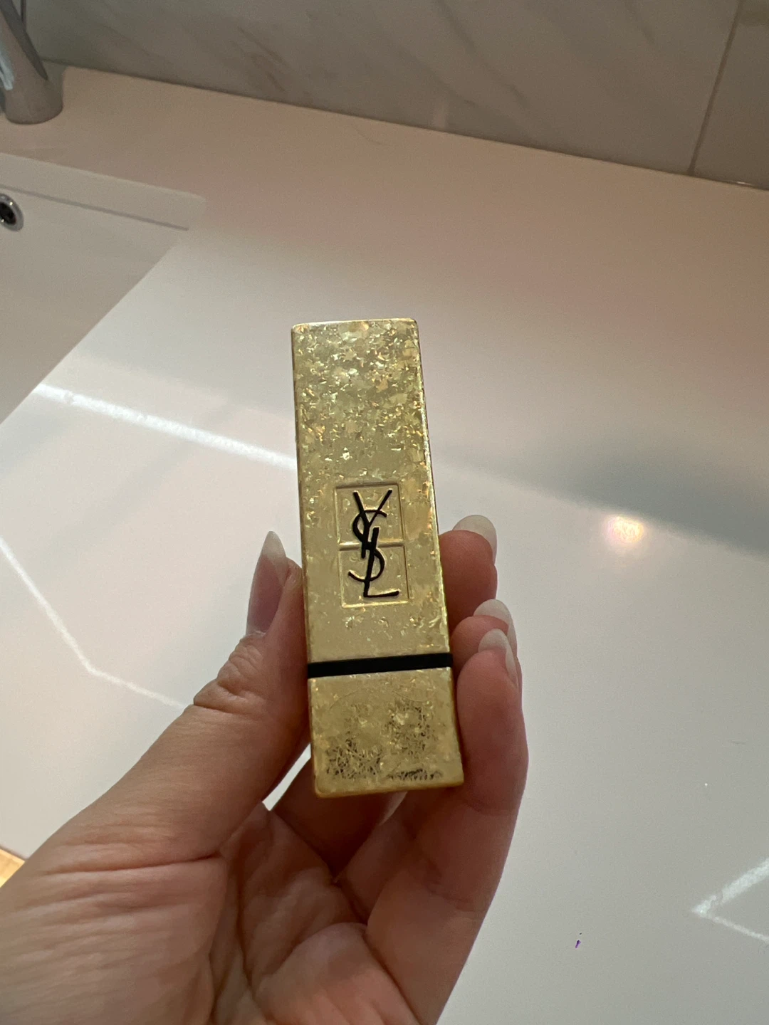 Yves Saint Laurent Rouge Pur Couture Lipstick - photo 4