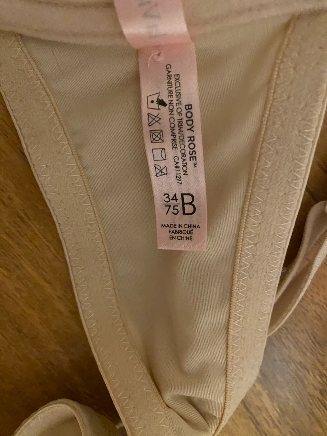 La Vie en Rose Body Rose Bra - Size 34B image indicator(4)