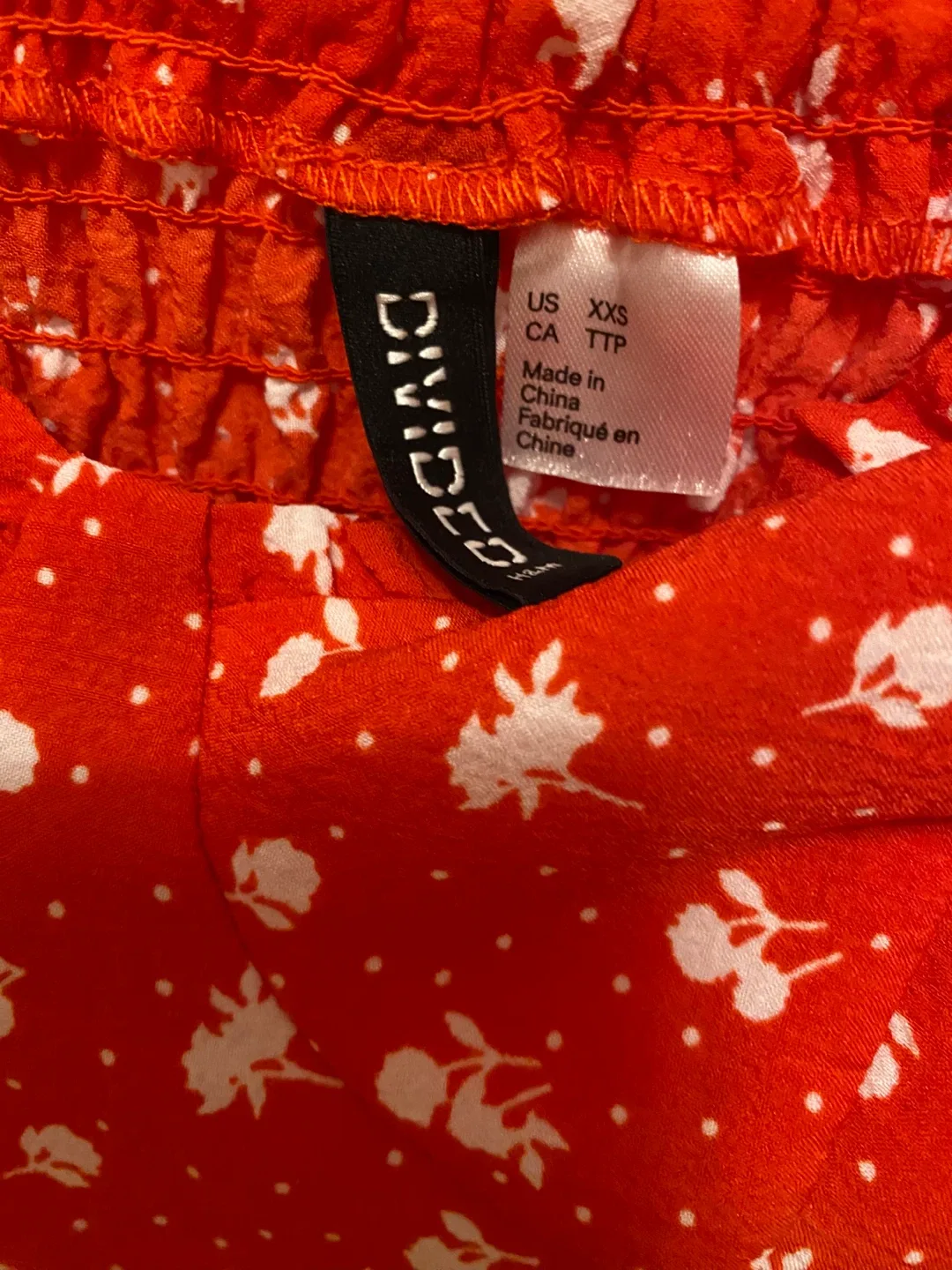 Divided Red Floral Top - Size XXS image indicator(2)