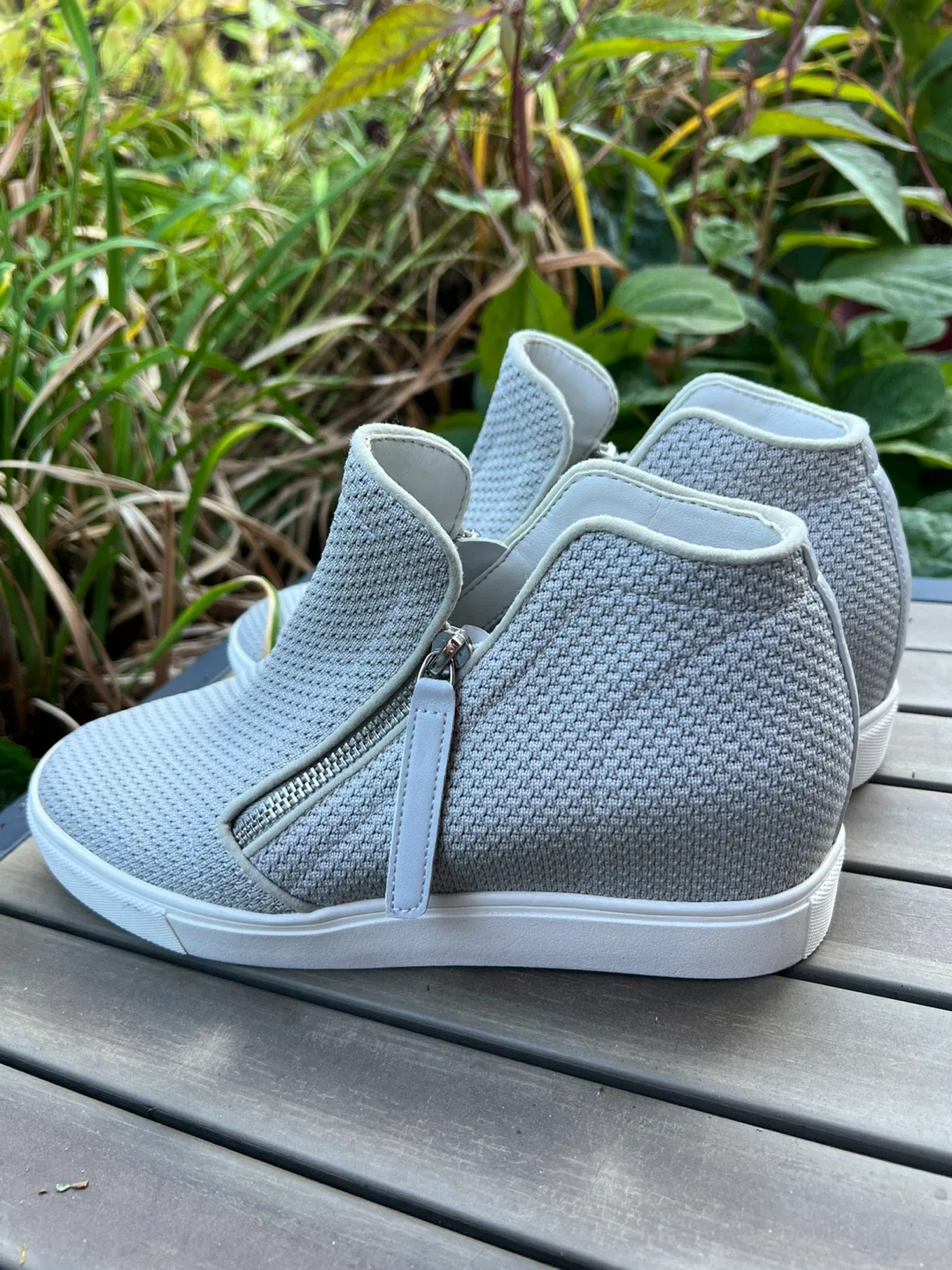 Steve Madden Click Wedge Sneakers - Size 9M thumbnail