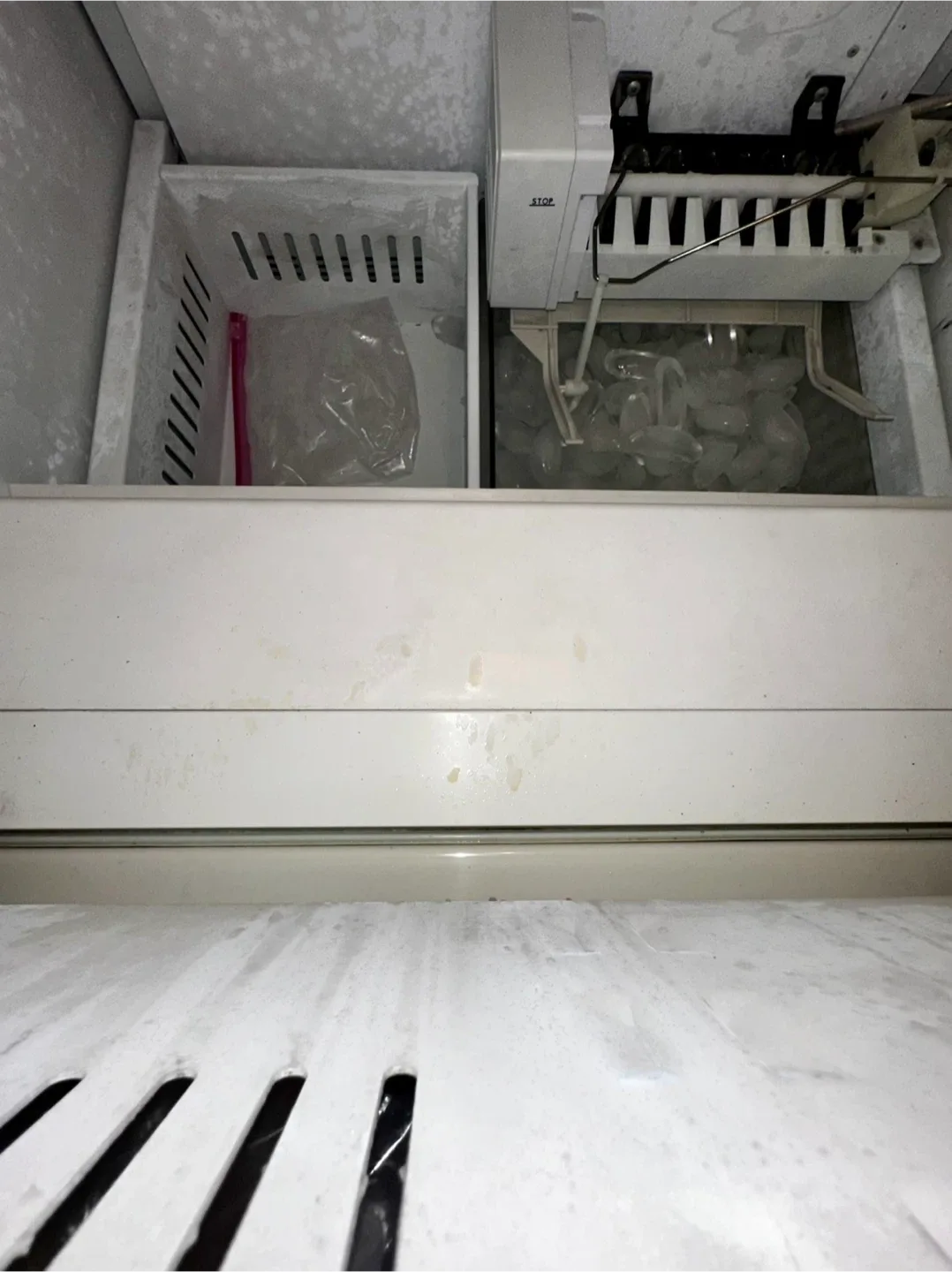 Sub-Zero 700 TC Refrigerator image indicator(9)