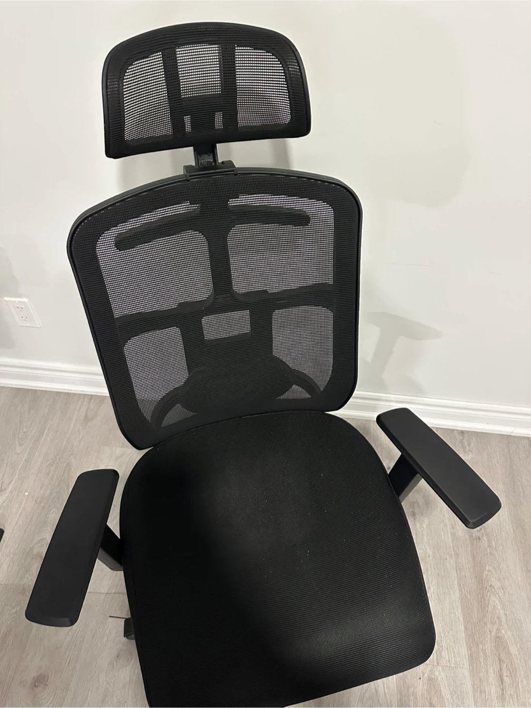Ergonomic Mesh Office Chair - Black - photo 2