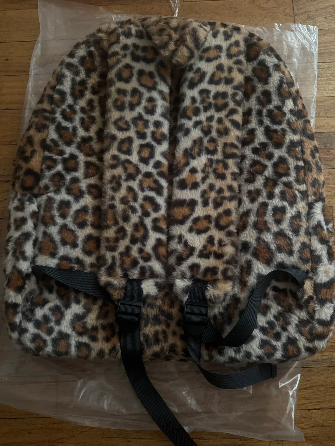 Nara Sport Leopard Print Backpack image indicator(2)