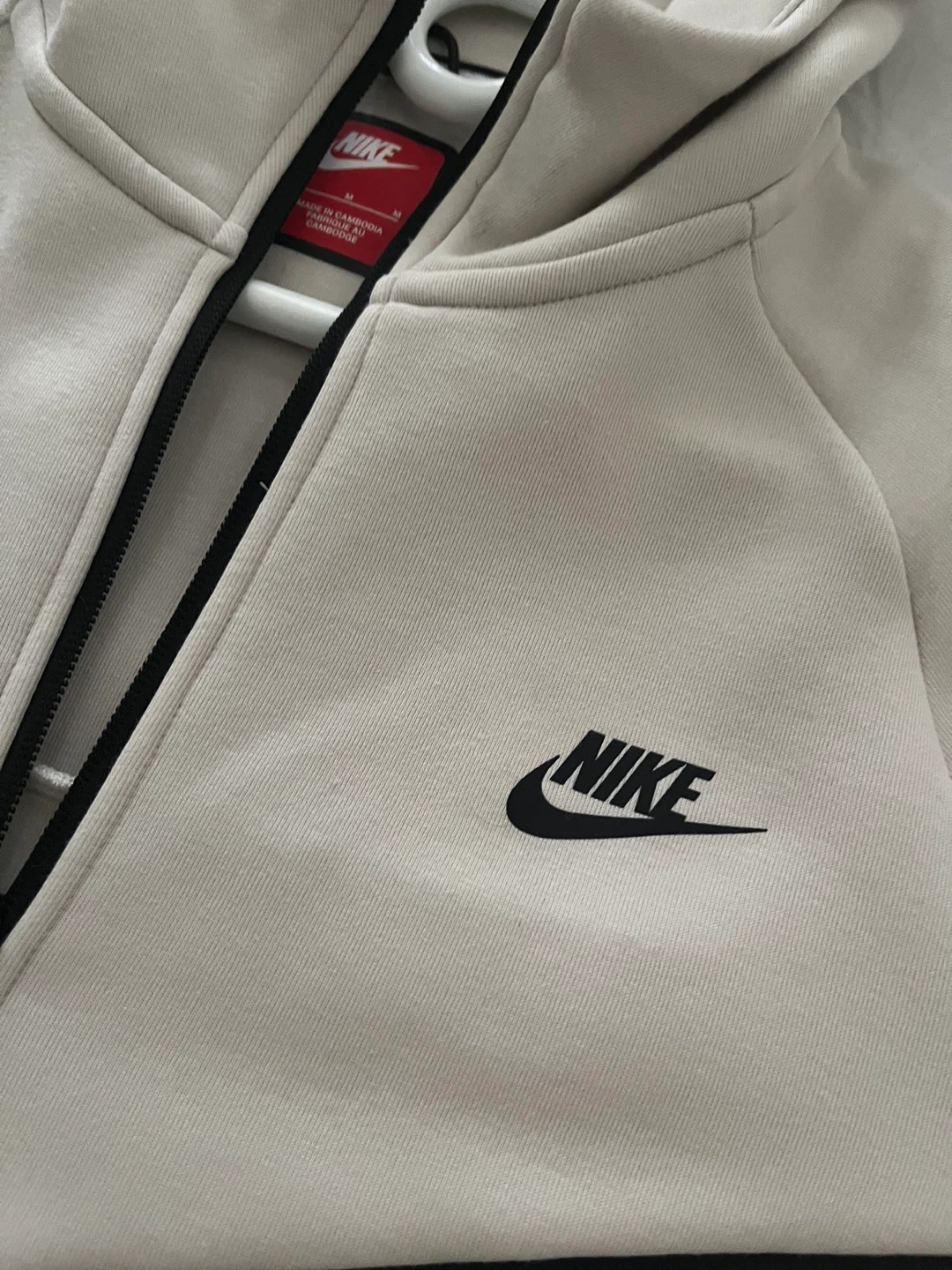 Nike Tech Fleece Hoodie & Pants - Size M - photo 3