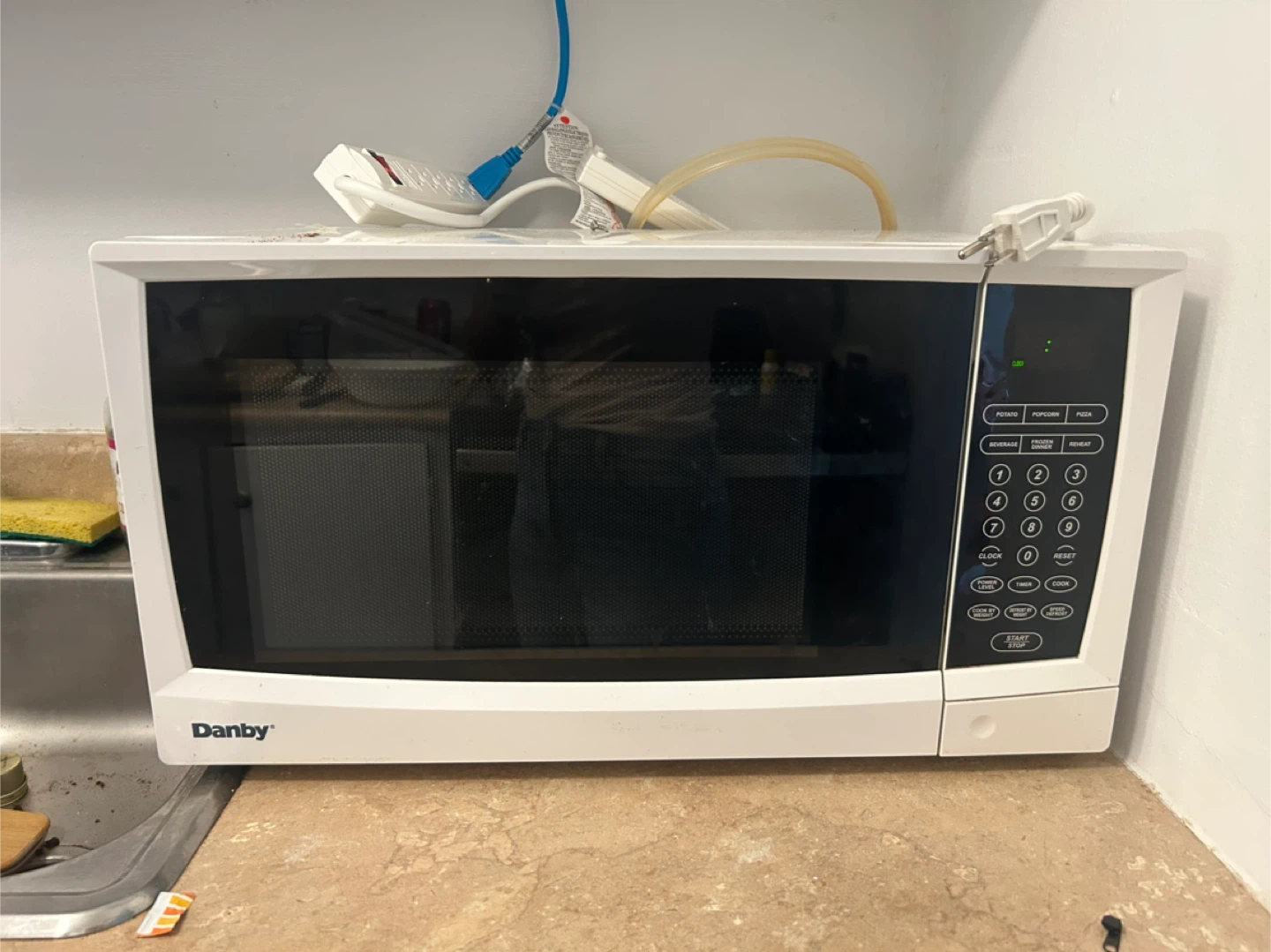 Danby Microwave - to pick up