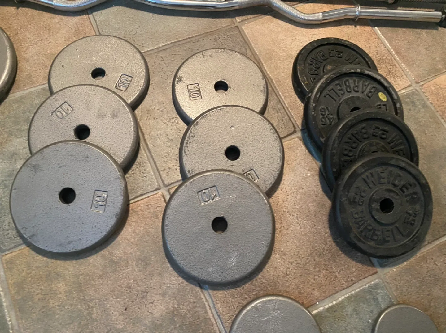 Weight Plates & Barbell Set image indicator(4)