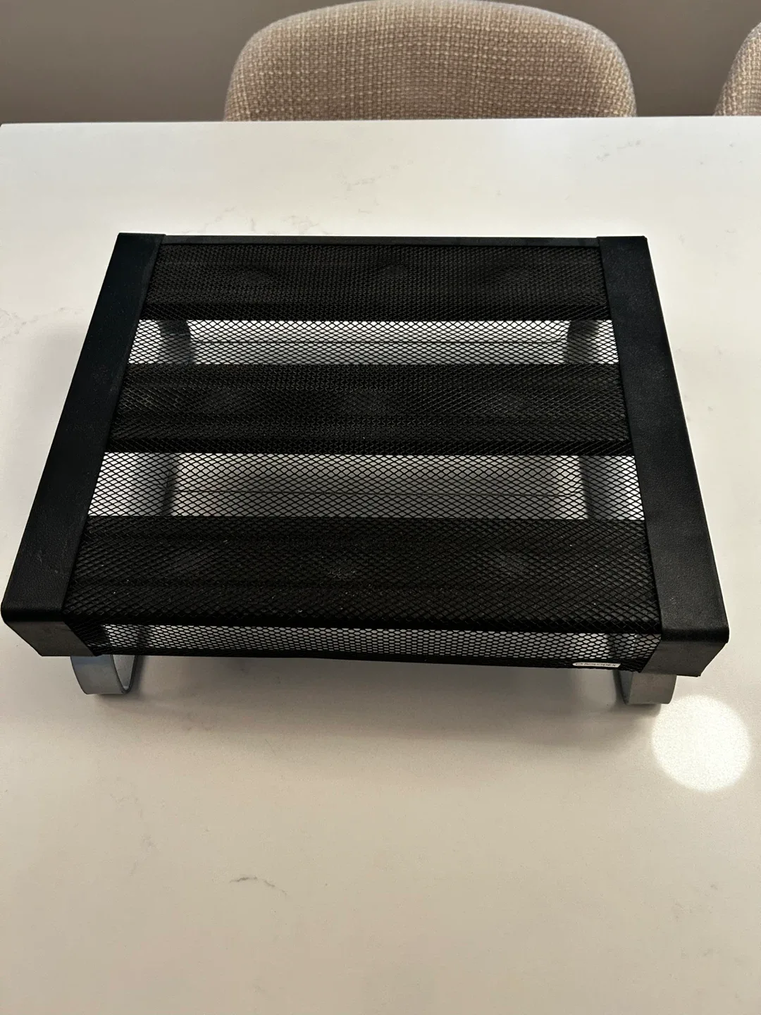 Monitor Stand image indicator(2)