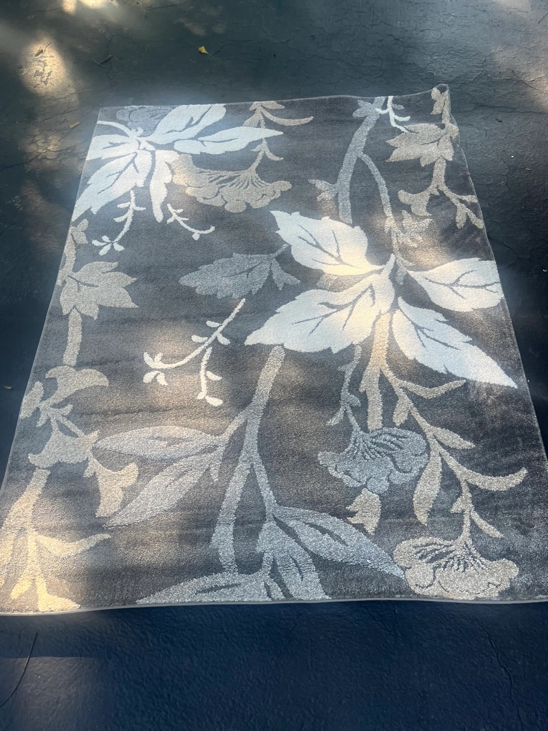Floral Area Rug - Gray and White - photo 2