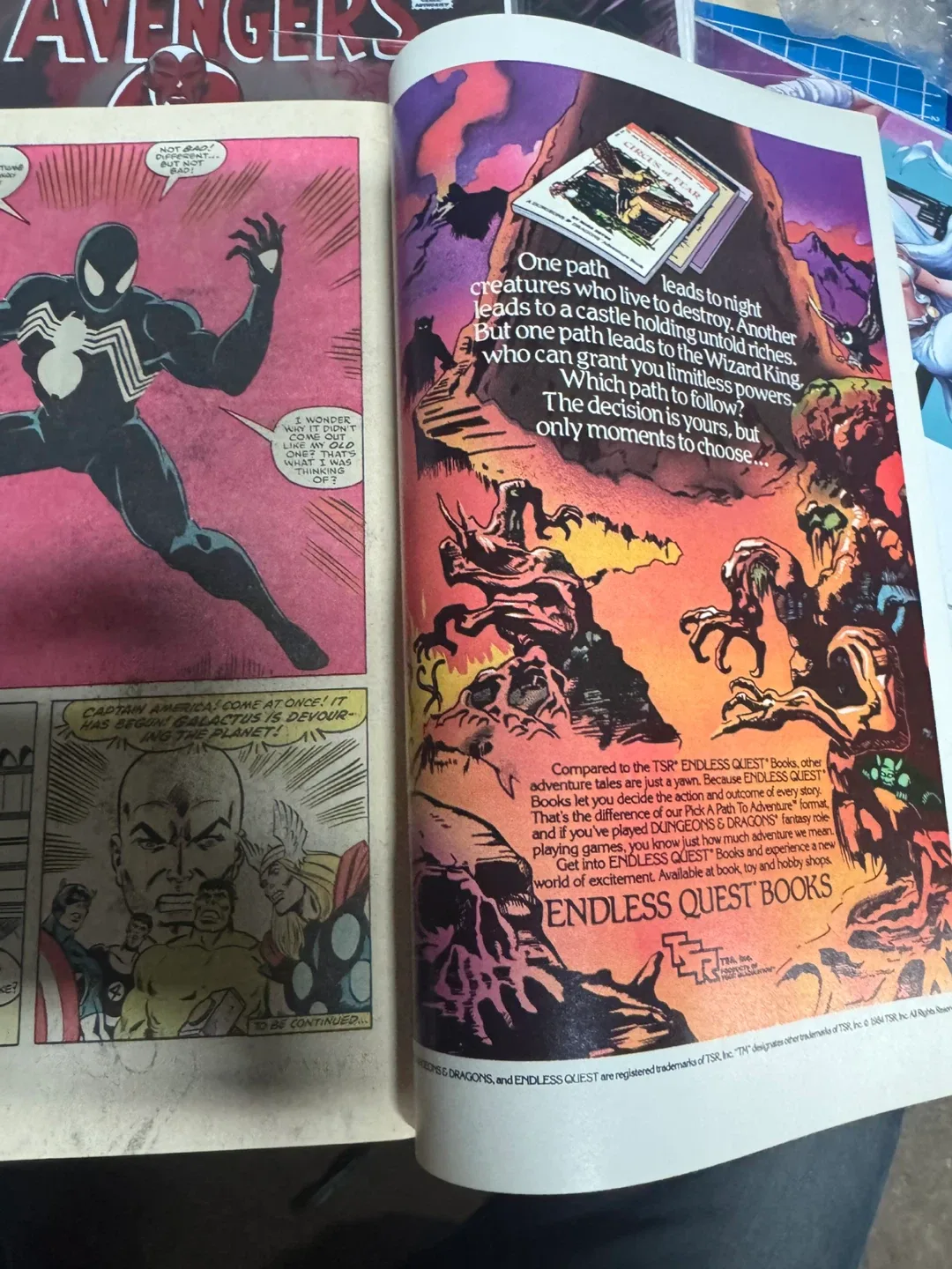 Marvel Super Heroes Secret Wars #8 Comic Book image indicator(4)