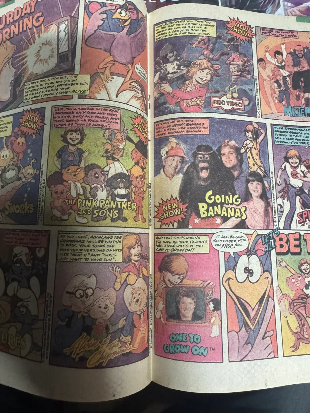 Marvel Super Heroes Secret Wars #8 Comic Book image indicator(3)