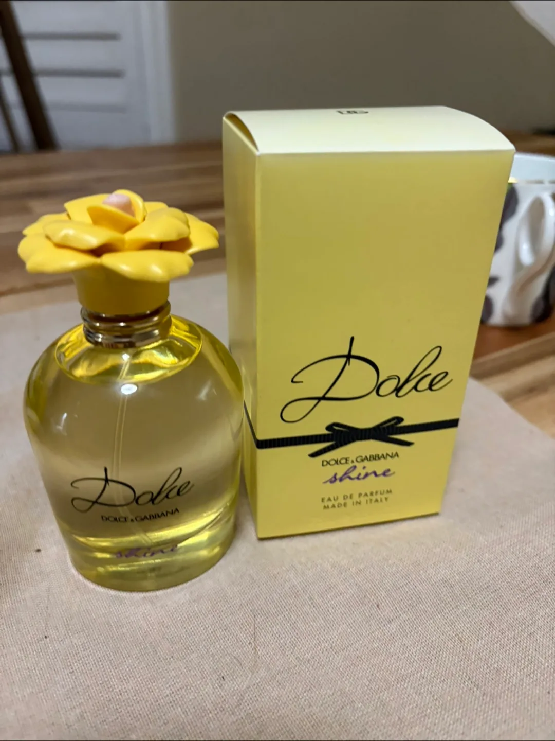 Dolce & Gabbana Dolce Shine Eau de Parfum image indicator(3)