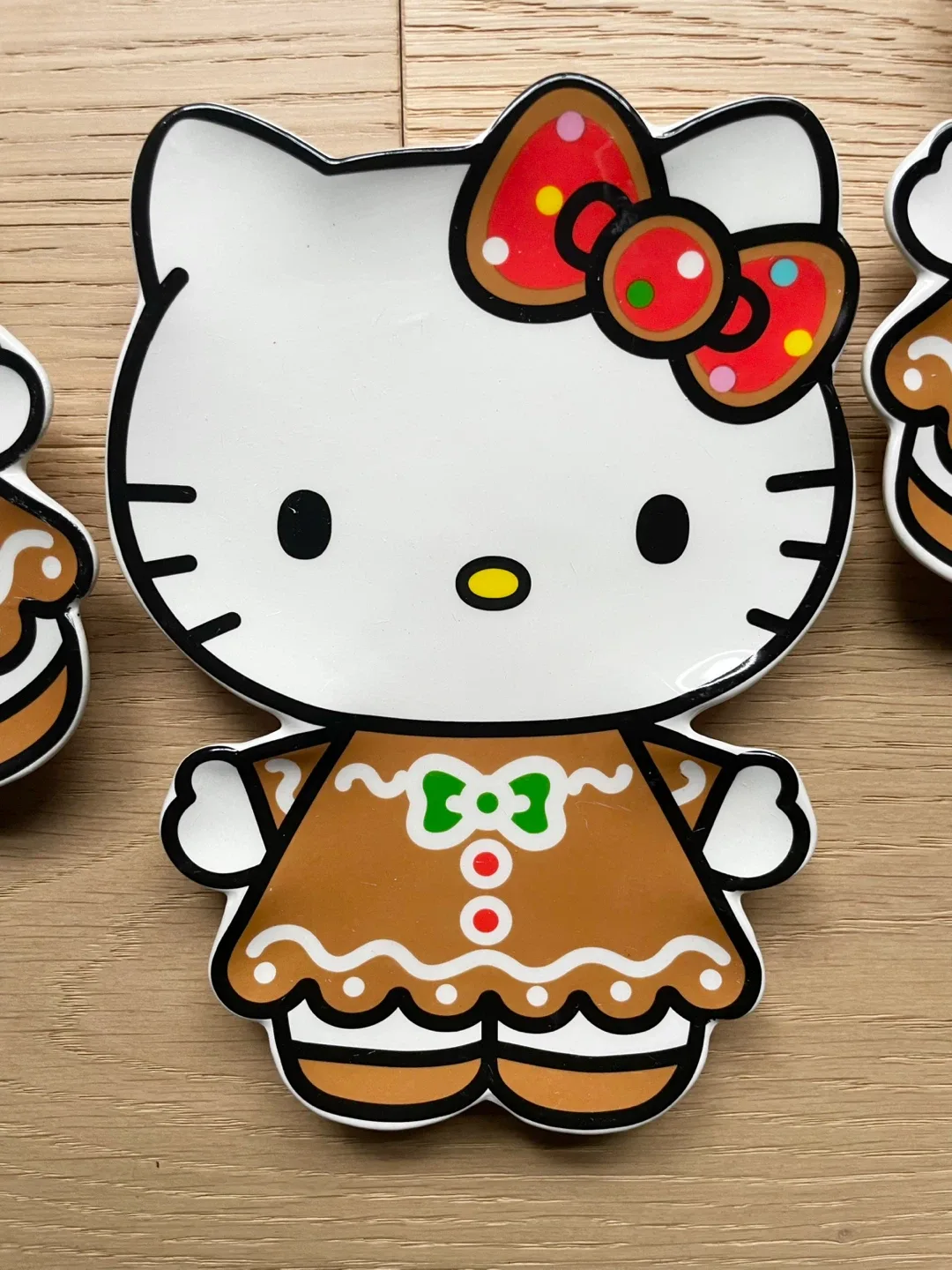 Hello Kitty Christmas Holiday Gingerbread Ceramic Trinket Tray image indicator(2)