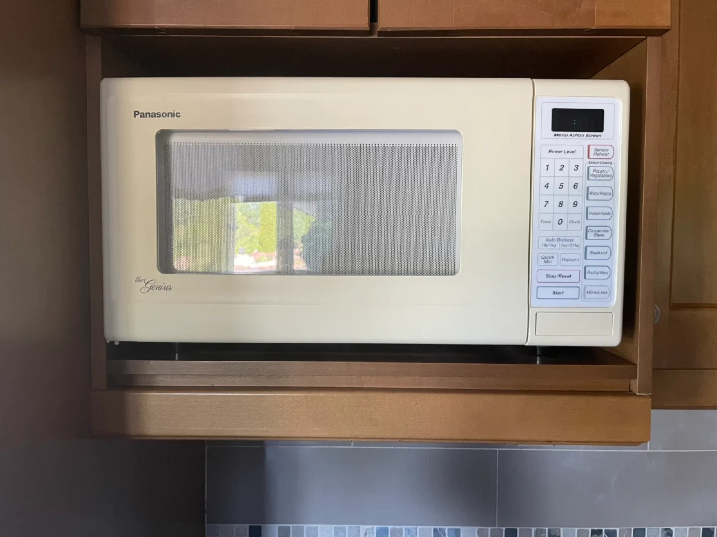 Panasonic The Genius Microwave thumbnail