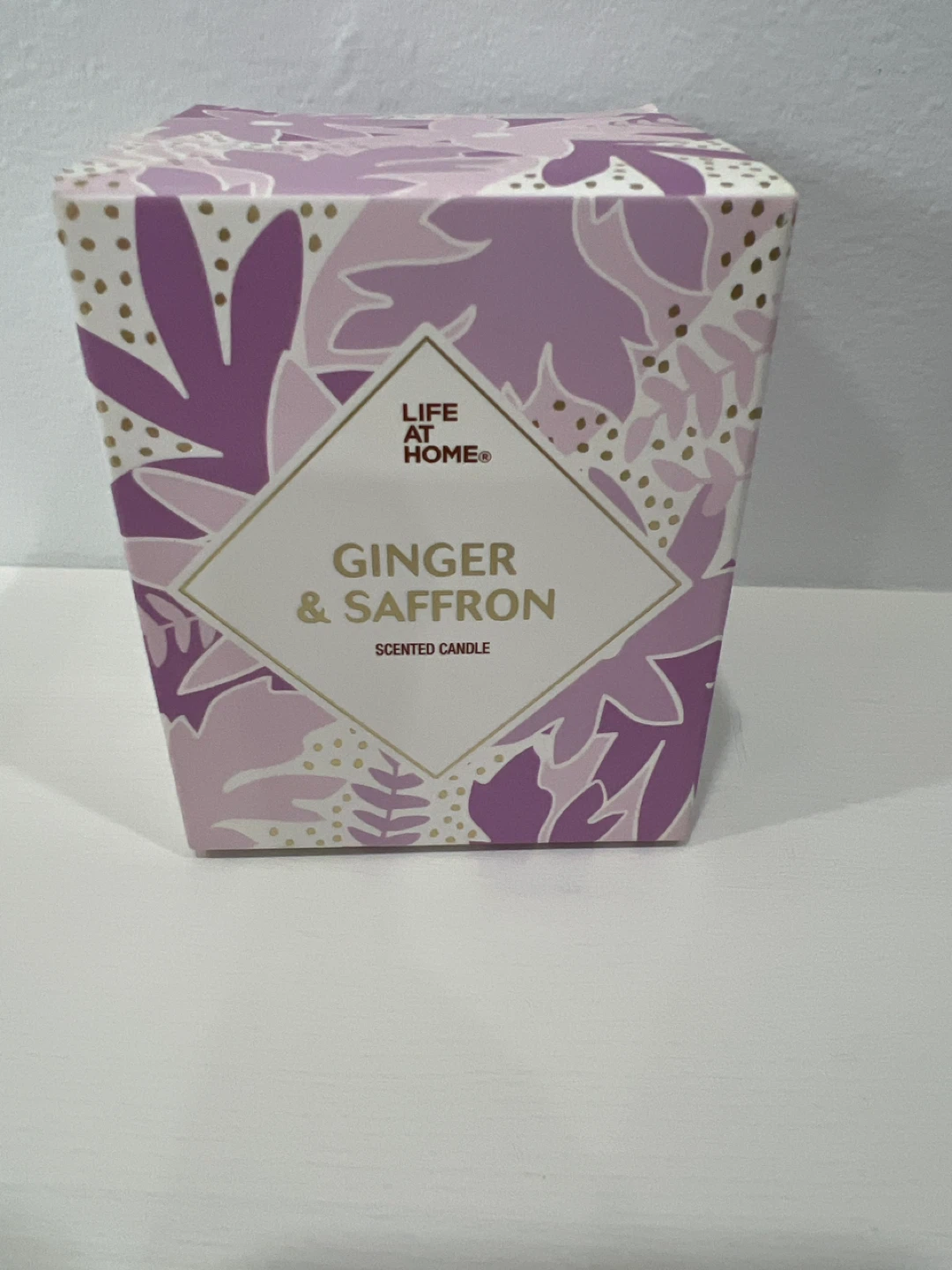 Life at Home Ginger & Saffron Scented Candle