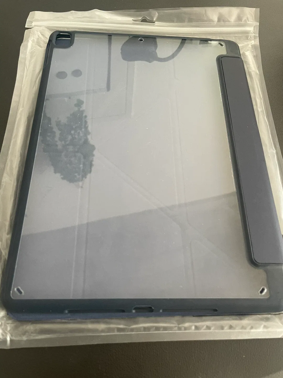 iPad 9th Gen (10.2-inch) Case - New image indicator(2)