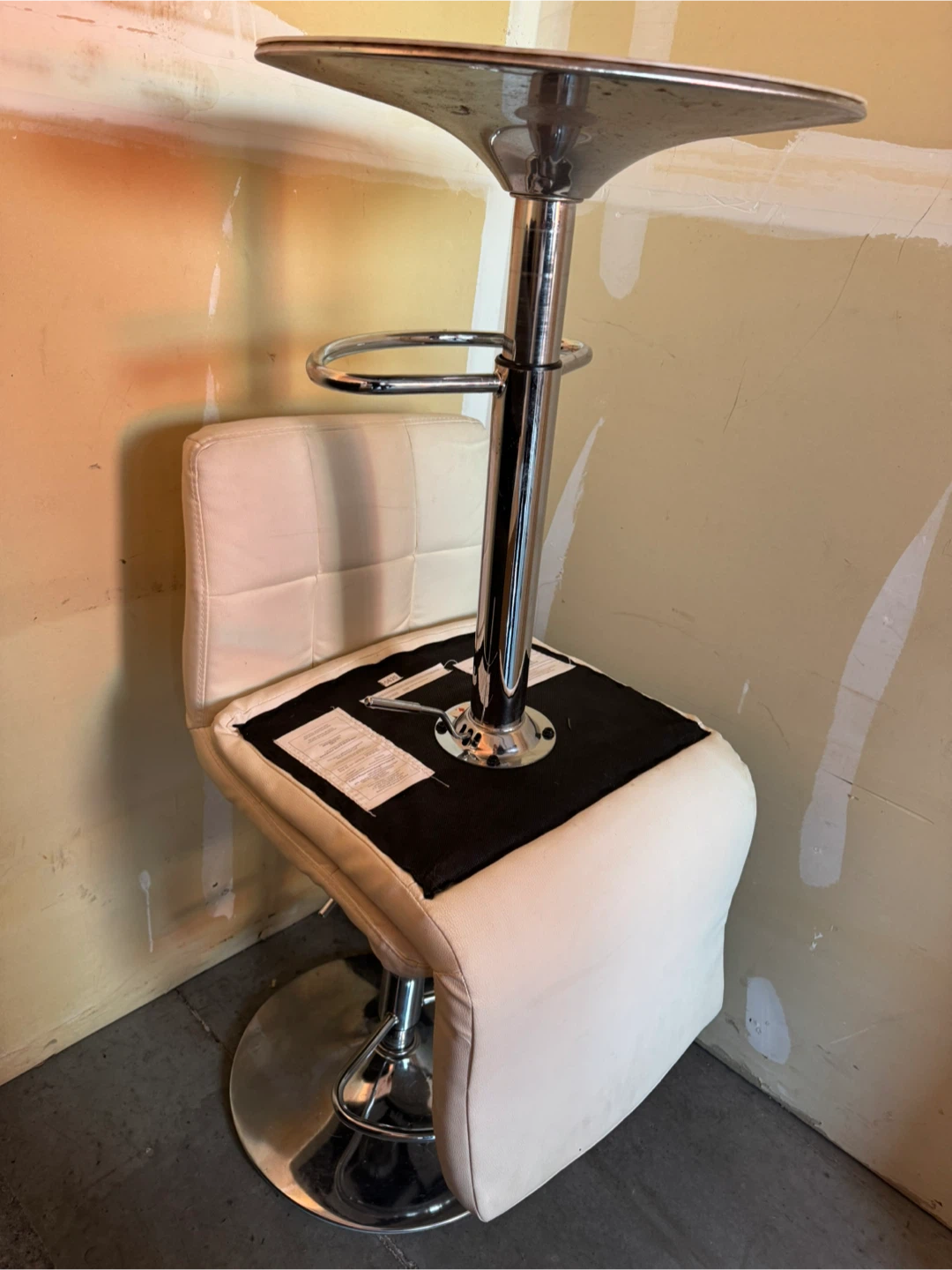 Bar Stools - Set of 4 - photo 2