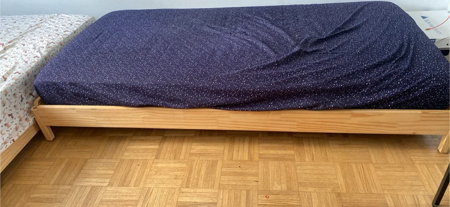 Twin stackable beds thumbnail