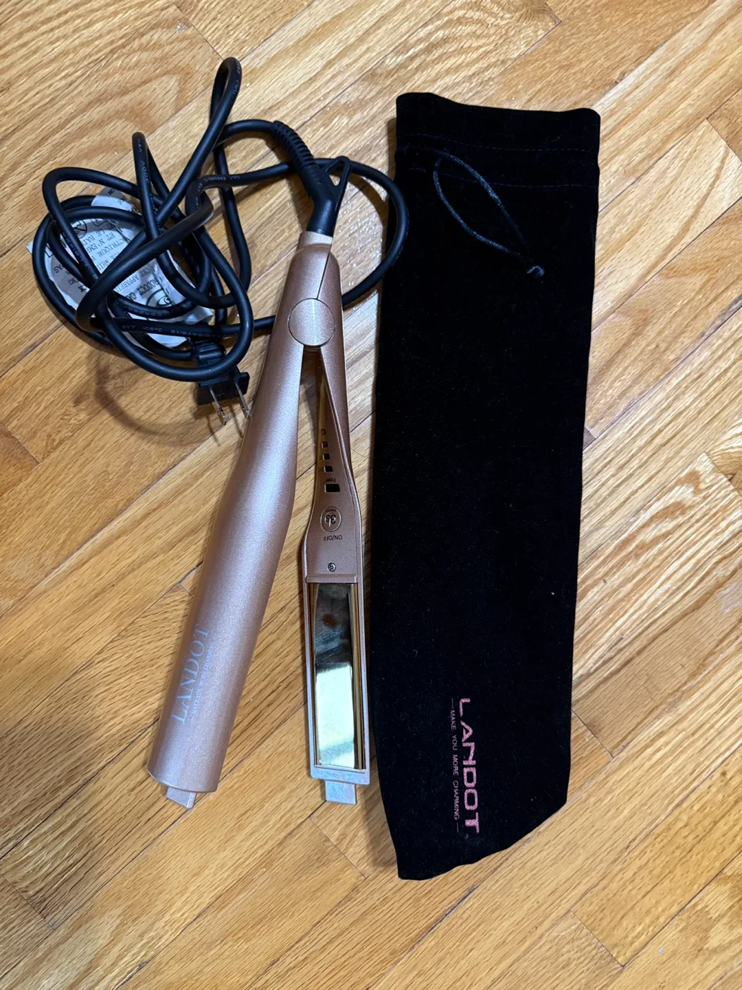 Landot Hair Straightener thumbnail