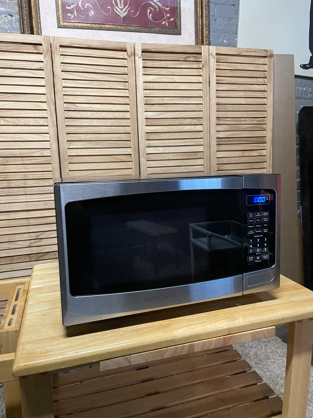 Insignia Microwave - photo 2