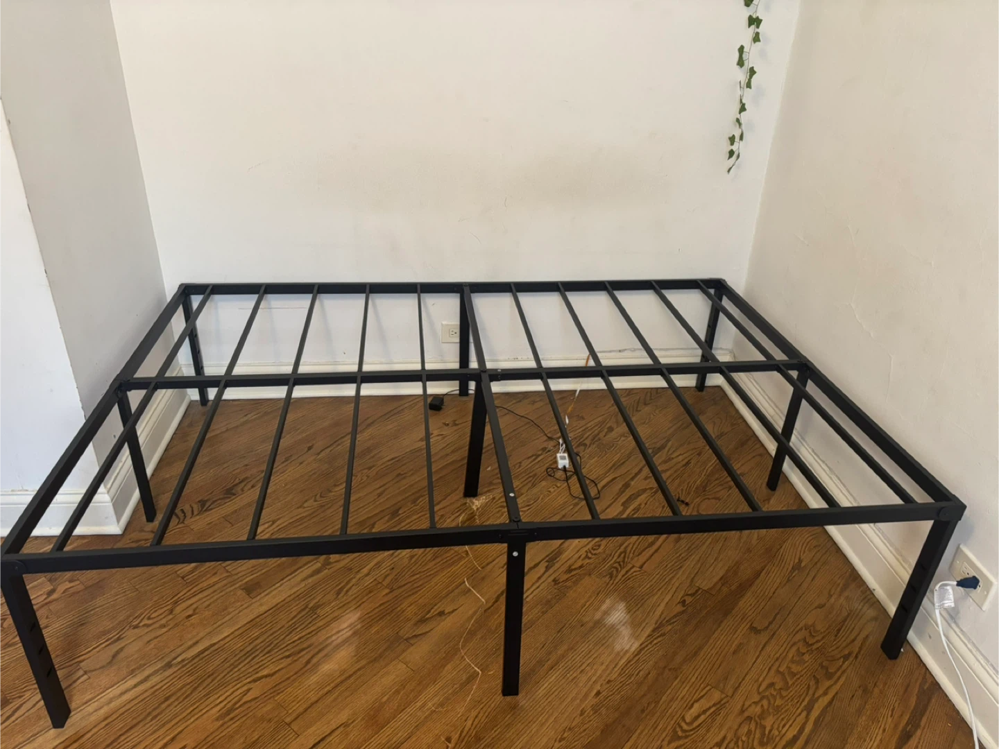 Metal Bed Frame - Black - photo 2