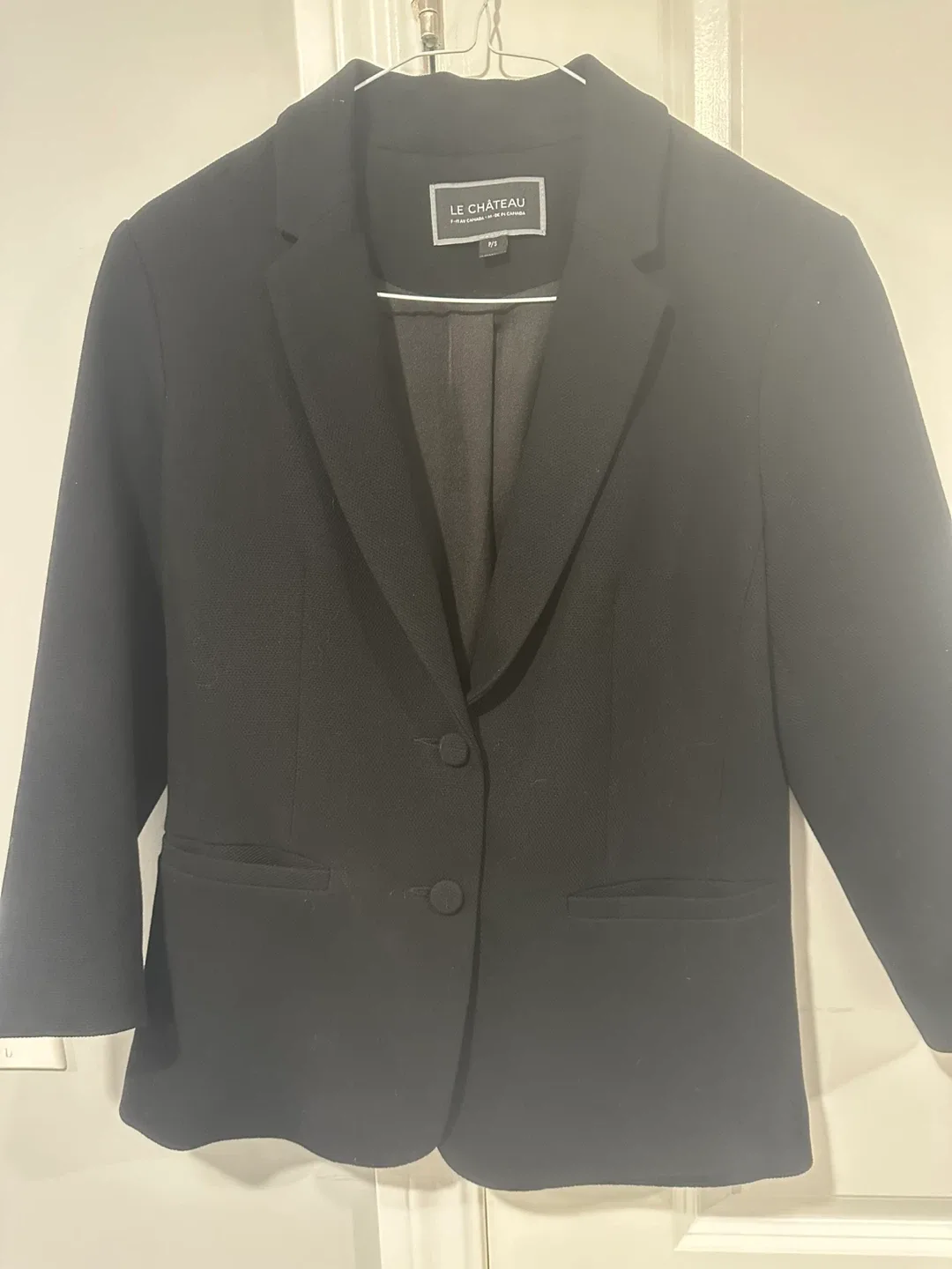 Le Chateau Black Blazer - Size XS image indicator(2)