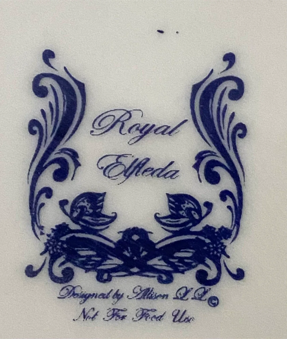 Royal Elfreda Miniature Vintage Tea Set in Box image indicator(3)