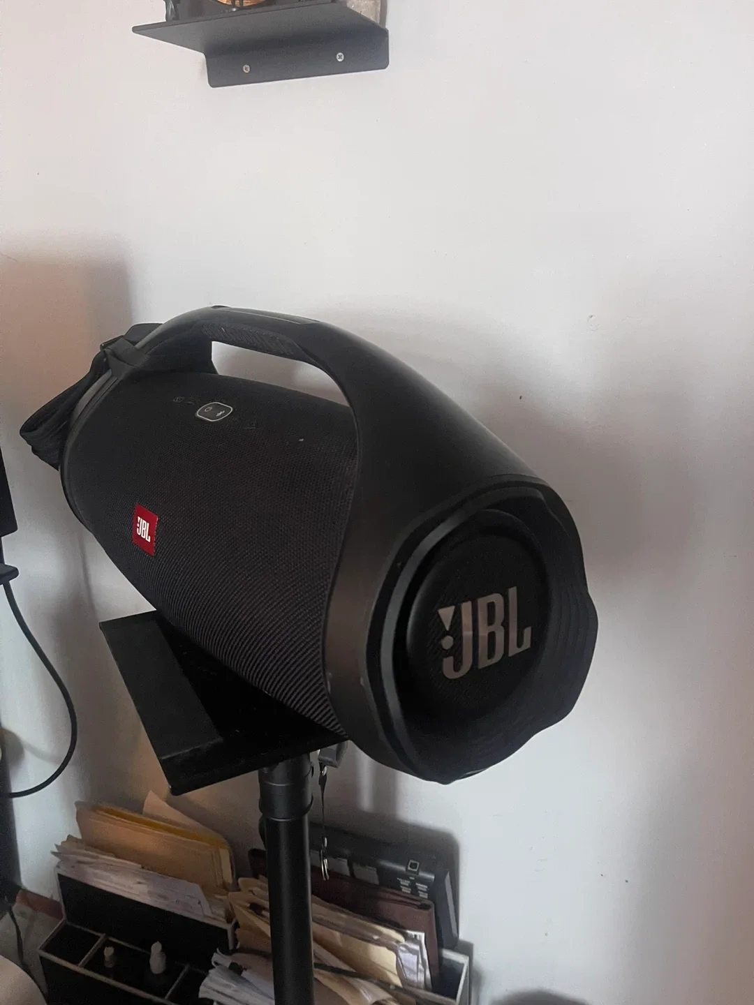 JBL Boombox 2 Portable Bluetooth Speaker image indicator(3)