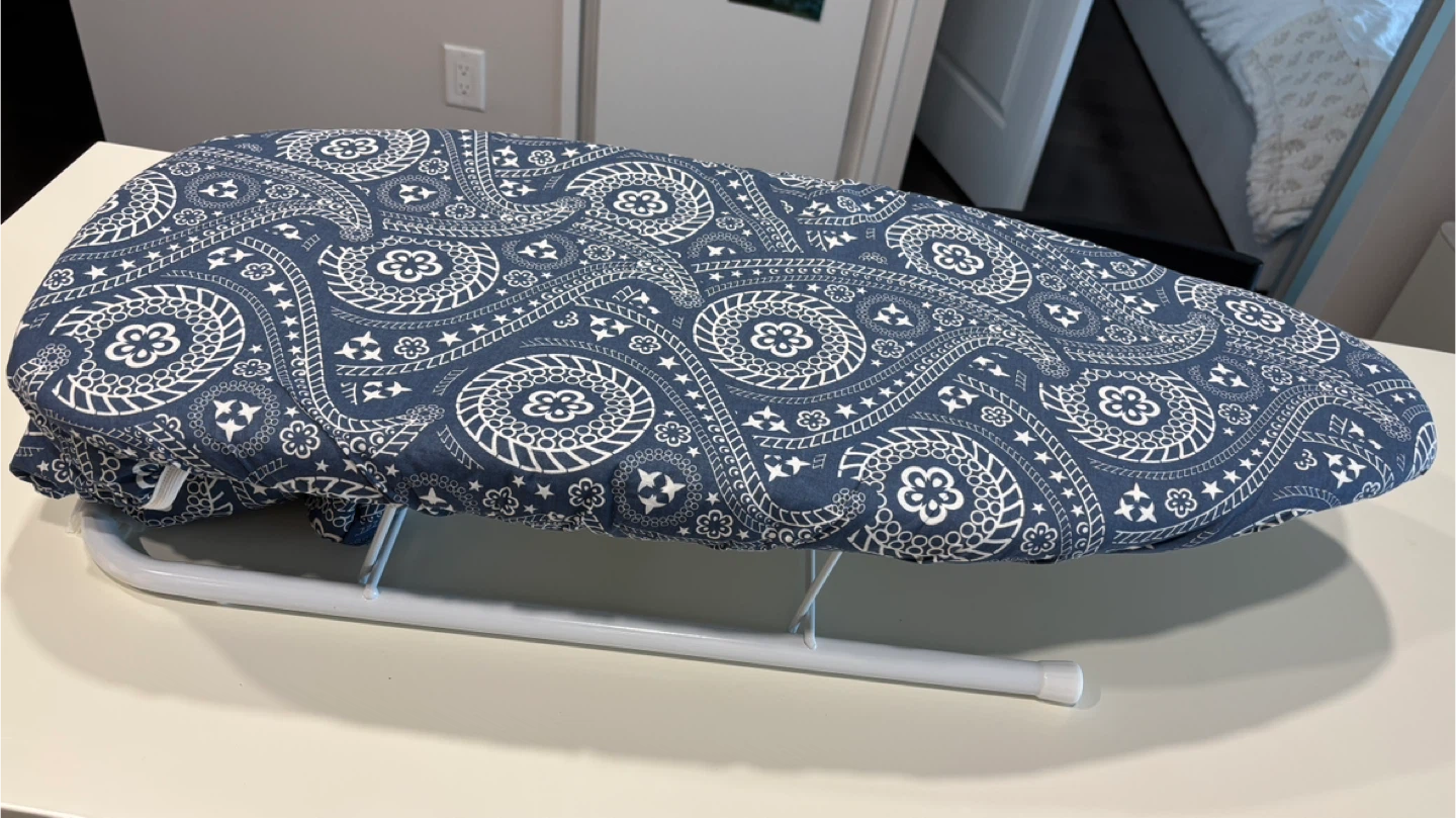 Beautural Steam Iron & Ironing Board - Like New! - photo 2