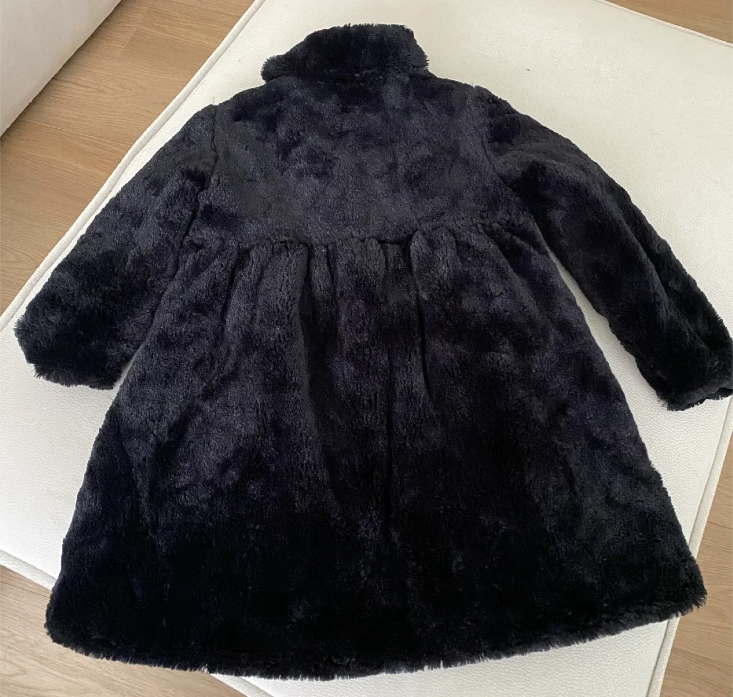 Disney Store Black fluffy Child's Winter Coat, great condition image indicator(2)