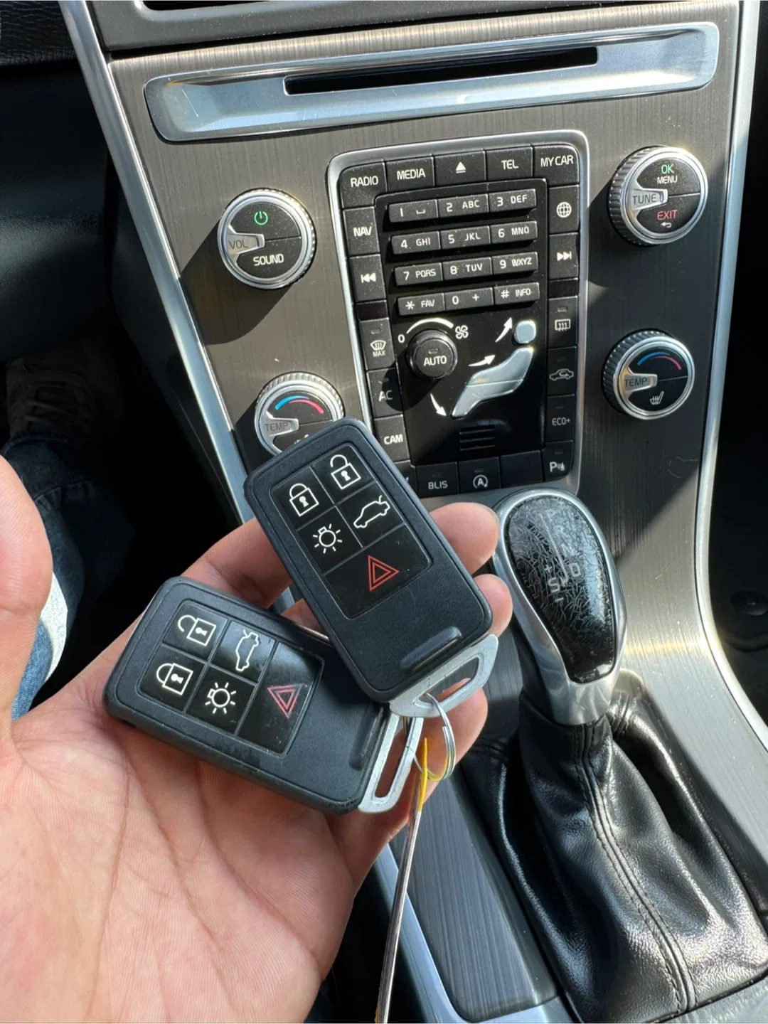 2016 VOLVO XC60 T5 DRIVE-E PREMIER image indicator(9)