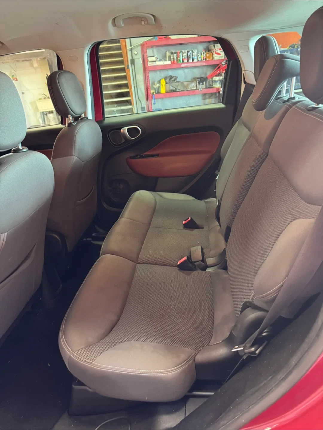 2015 Fiat 500L · Trekking Hatchback 4D image indicator(6)