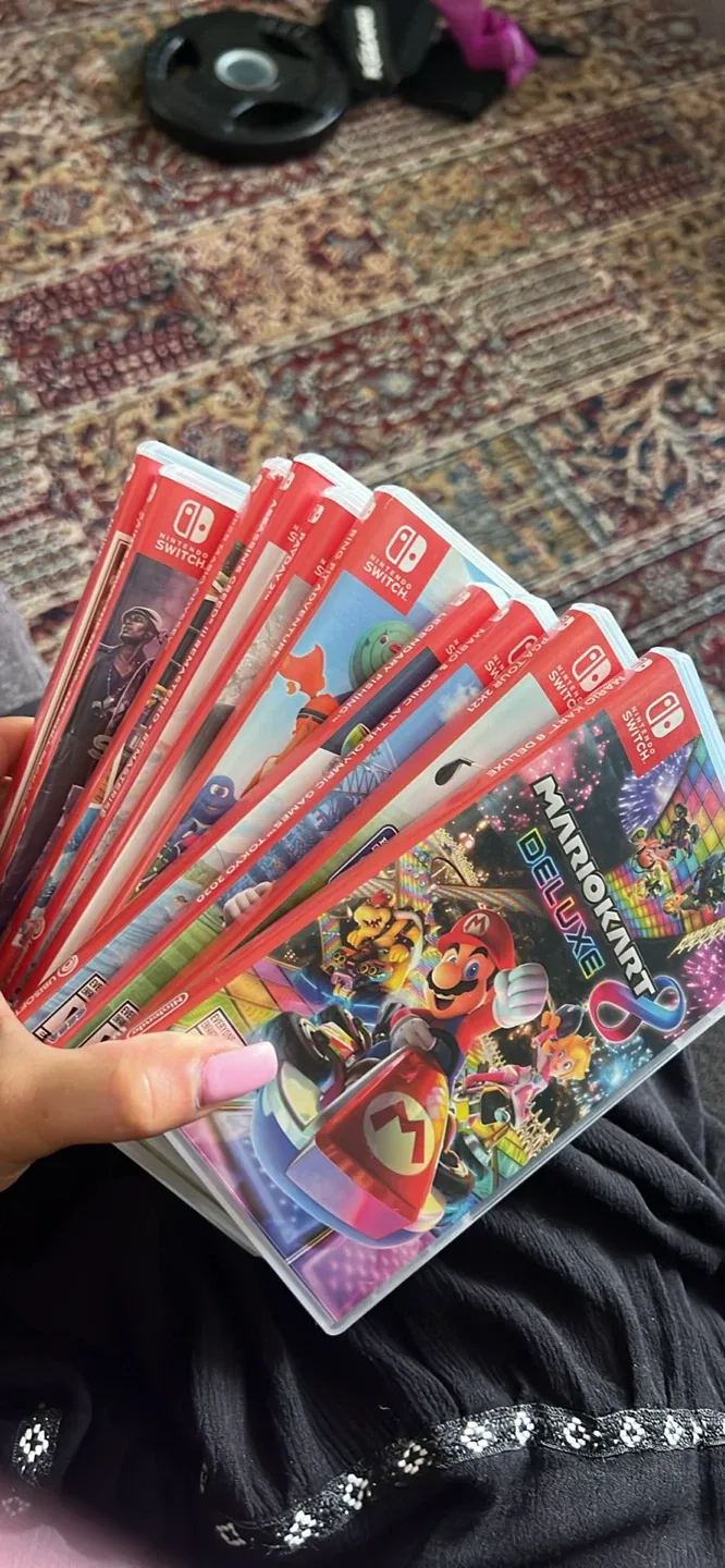 Nintendo Switch with Games image indicator(7)