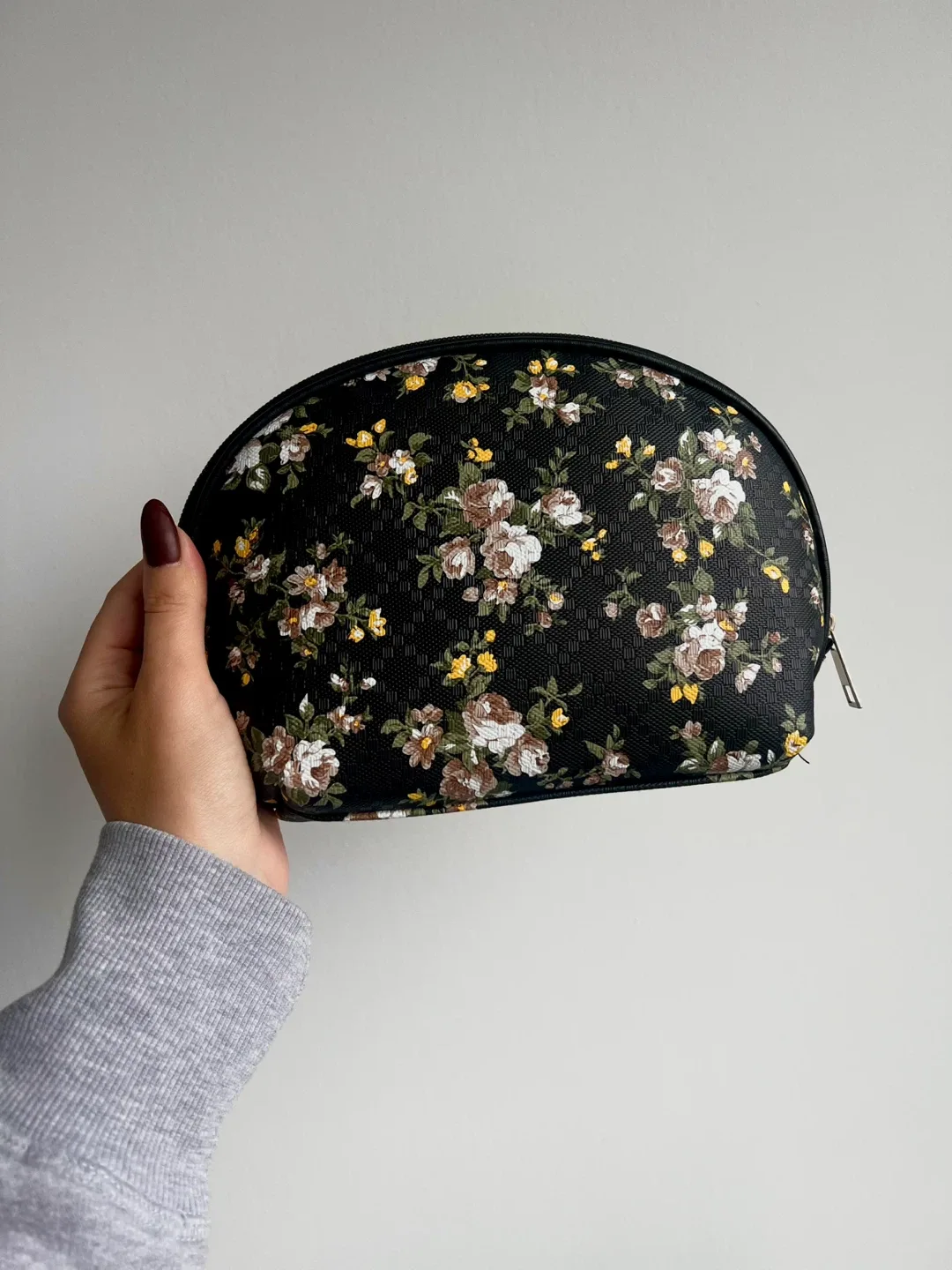 Floral Print Cosmetic Bag 🌹 thumbnail
