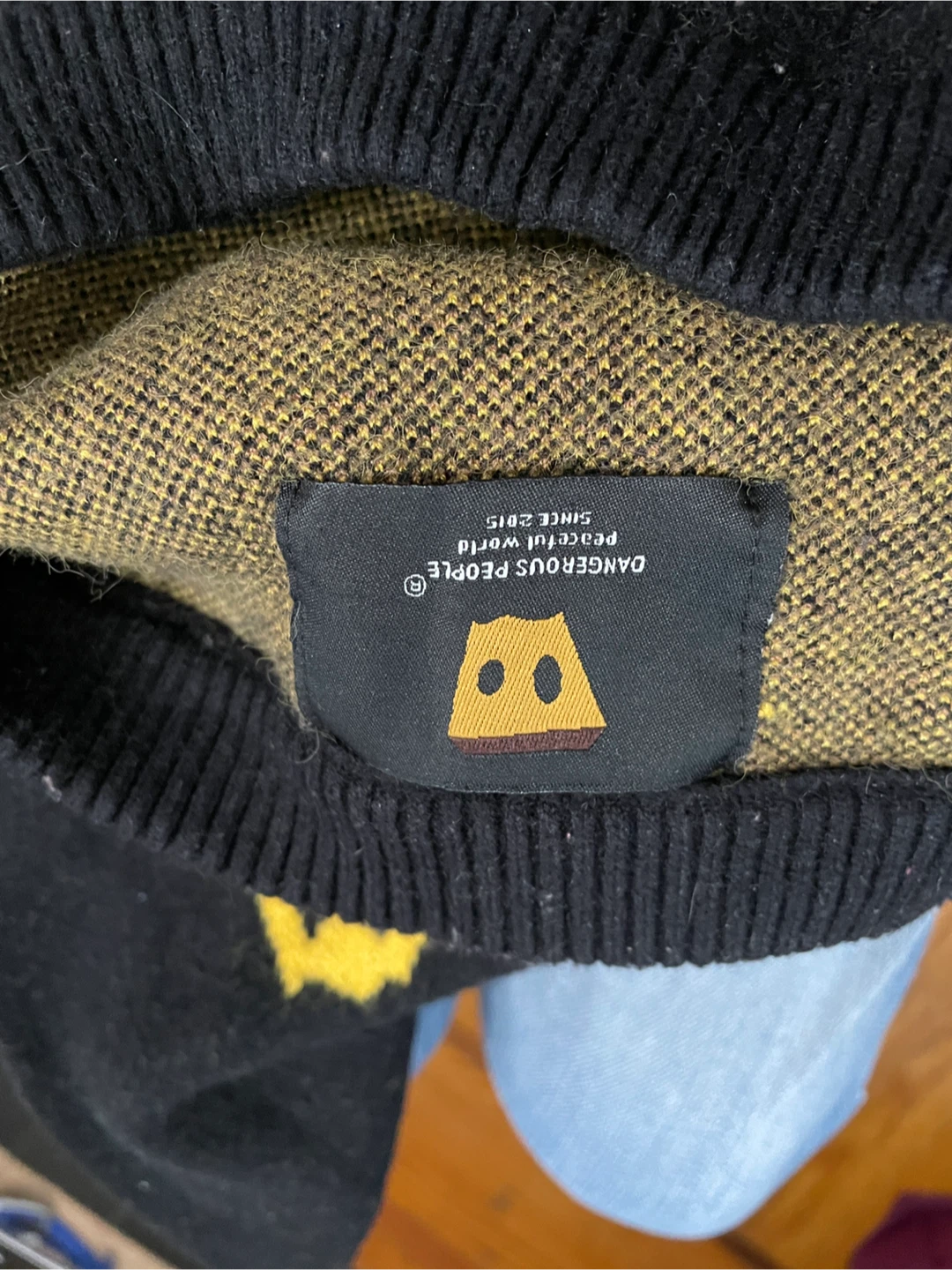 Dangerous People Black Sweater Size S - photo 2