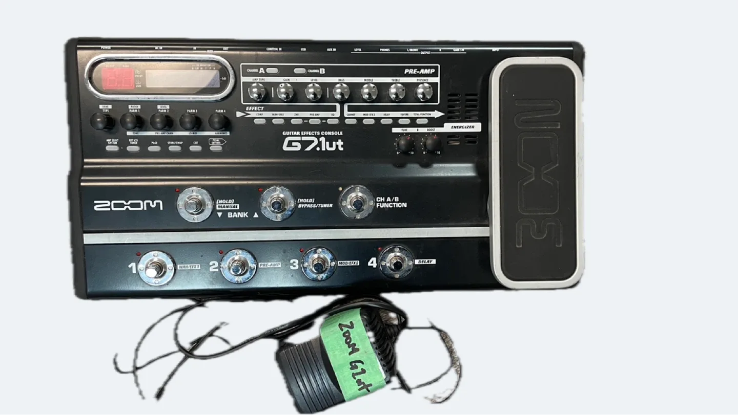 Zoom G7.1ut Guitar Effects Processor thumbnail