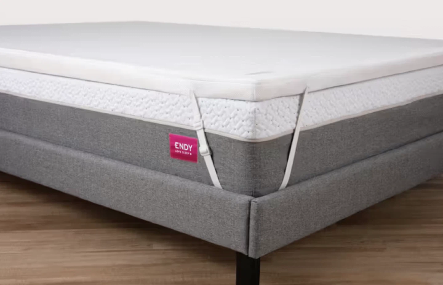 BRAND NEW Endy queen dual- comfort mattress topper