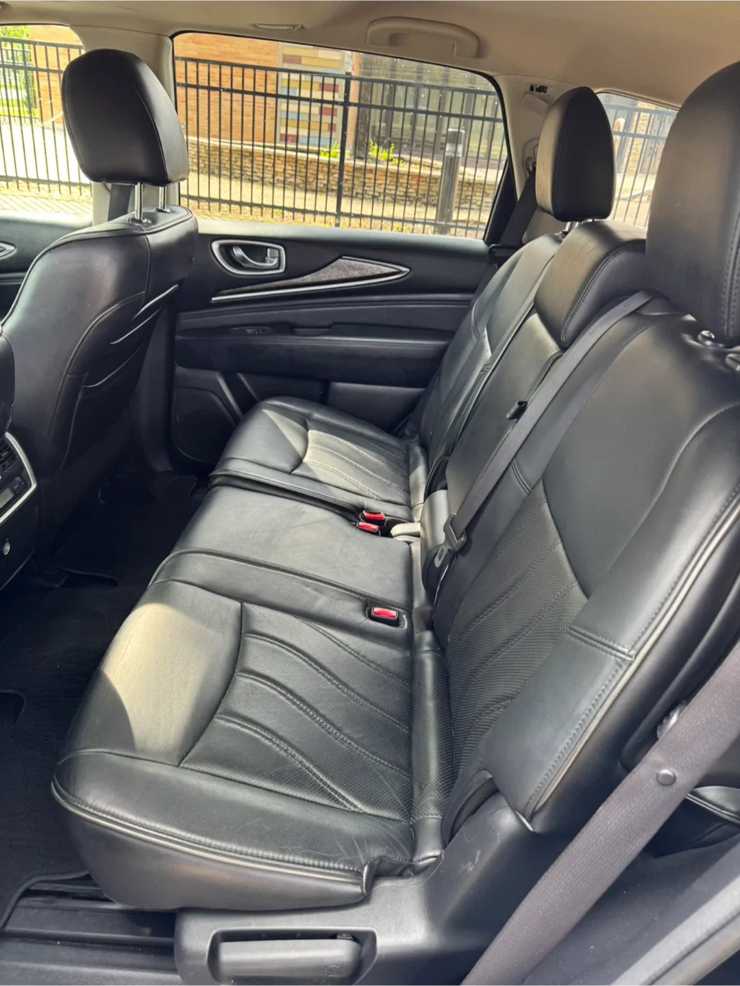 2014 Infiniti QX60 · 3.5 Sport Utility 4D image indicator(6)