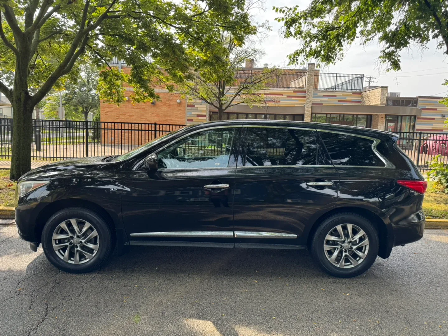 2014 Infiniti QX60 · 3.5 Sport Utility 4D image indicator(4)