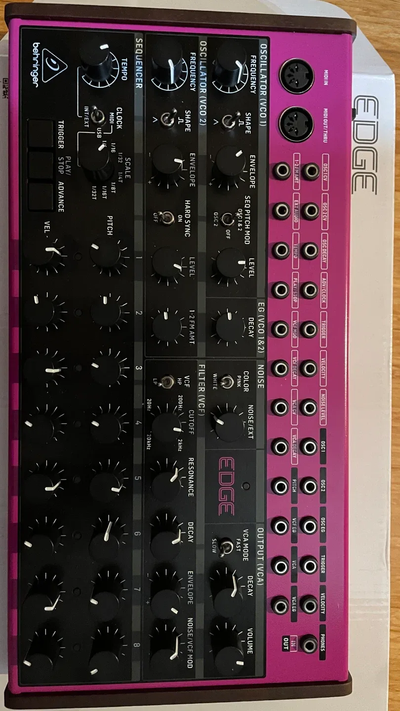 Behringer EDGE Analog Semi-Modular Percussion Synthesizer image indicator(2)