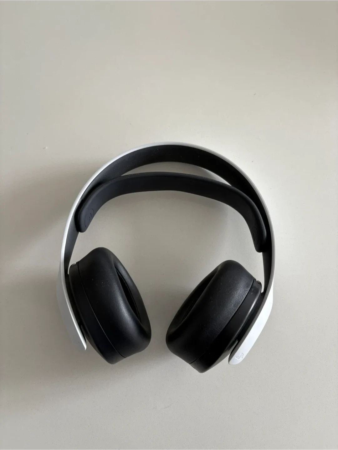 PlayStation PULSE 3D Wireless Headset - Black and White image indicator(6)