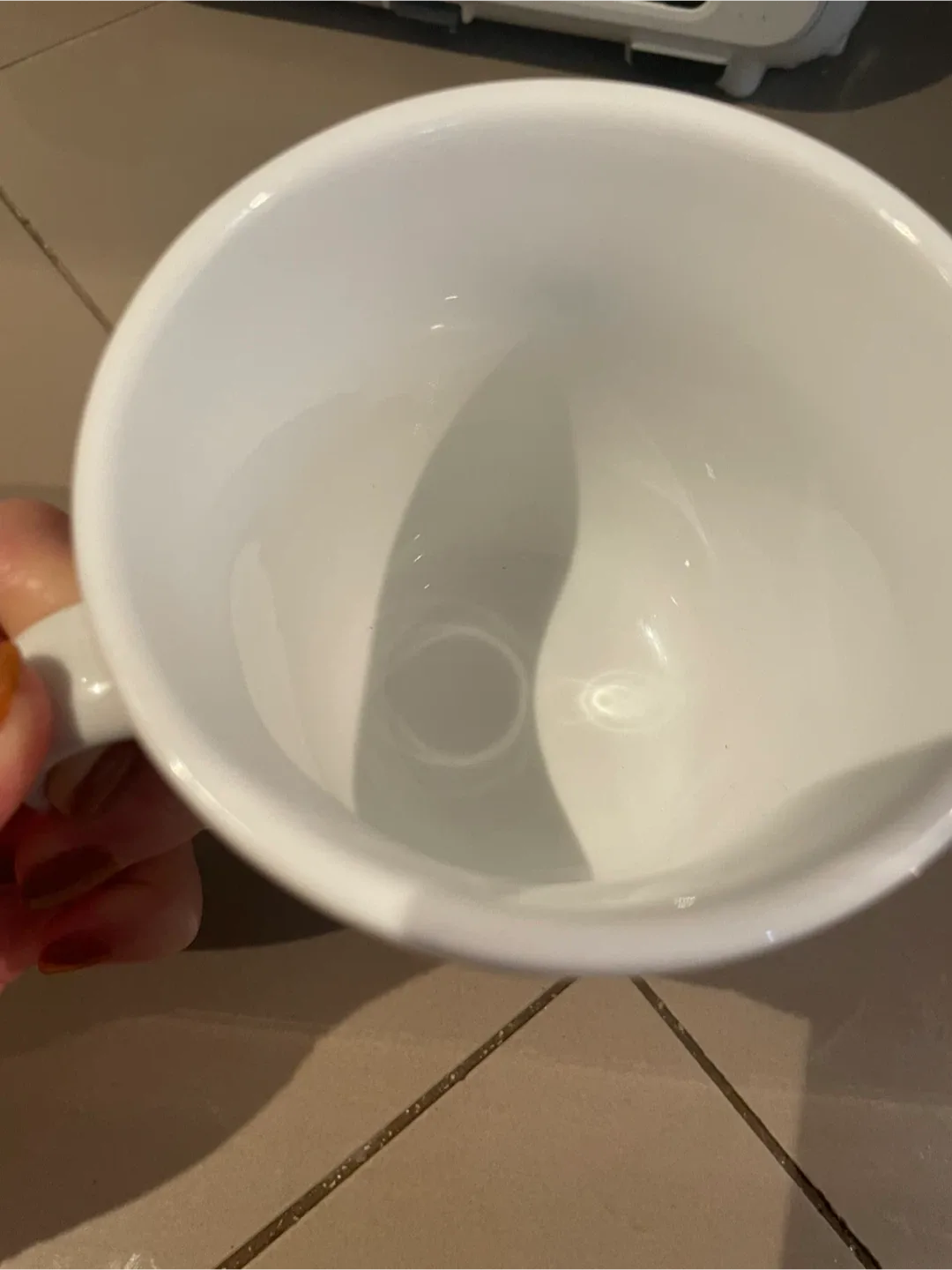 Set of 4 White Mugs image indicator(3)