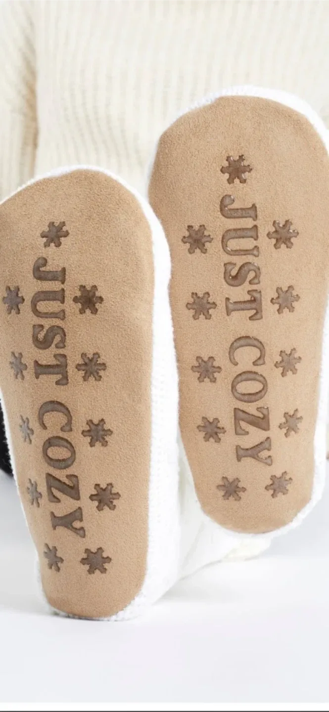 NEW! “Just Cozy” Ladies Llama Slipper/Socks! image indicator(9)