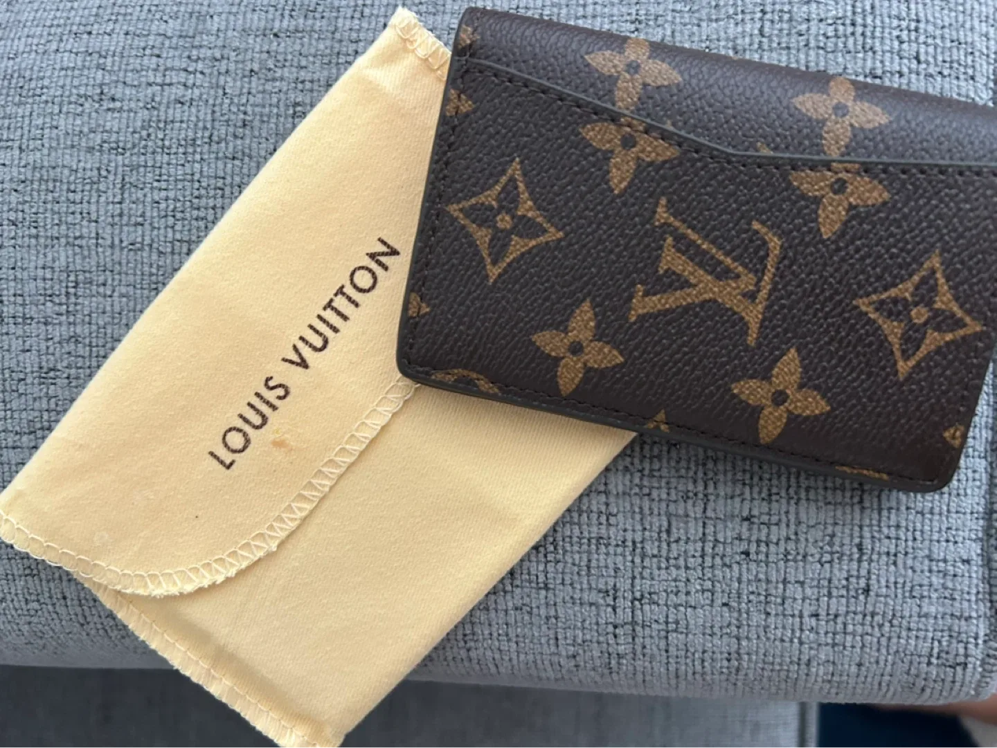 Louis Vuitton Card Holder thumbnail