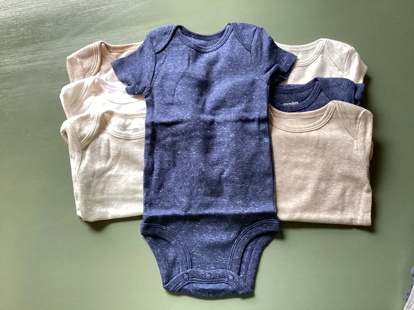 7 Short Sleeve Baby Onesies 3 to 6 Months thumbnail