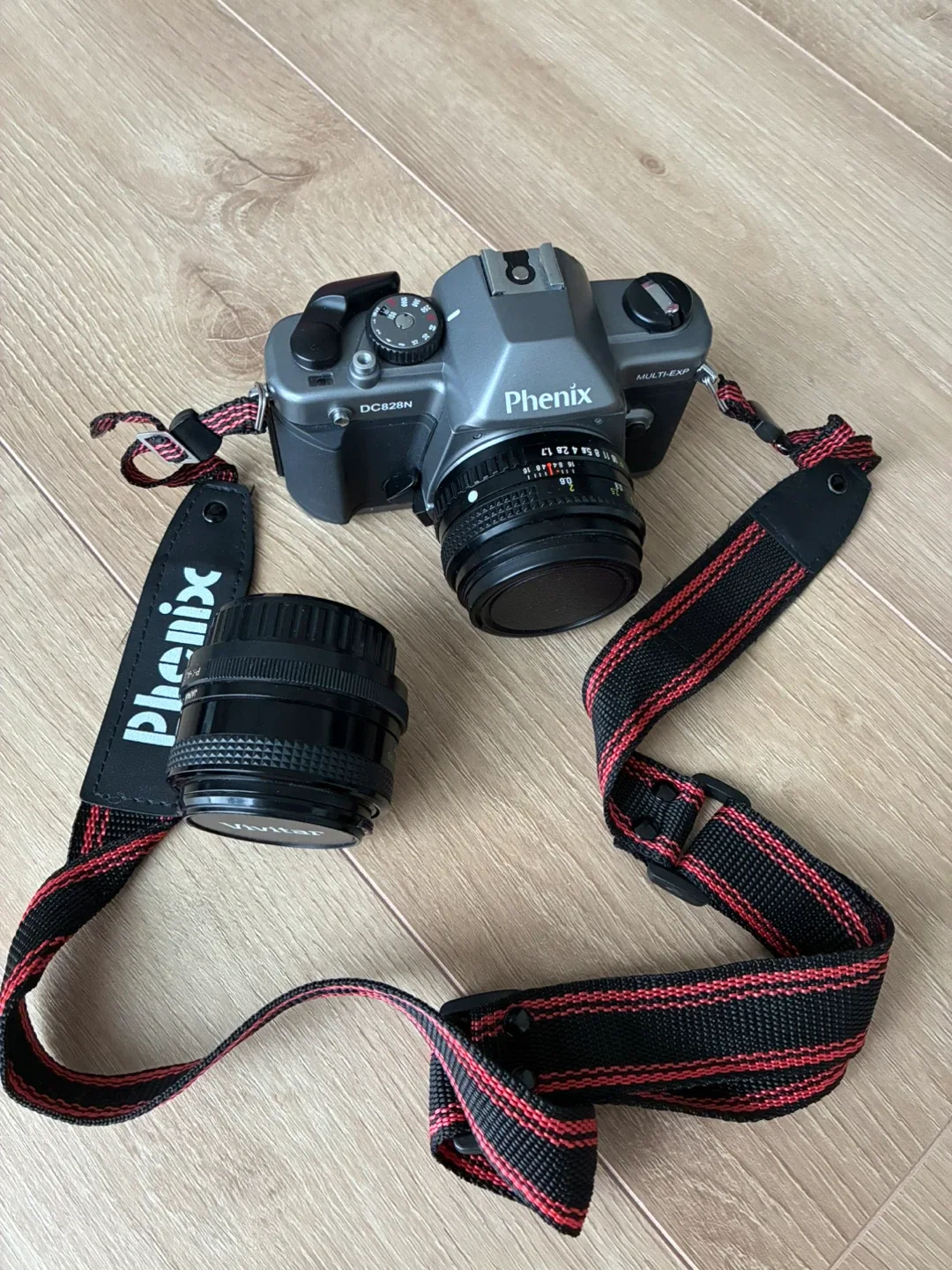 Phenix DC828N Film Camera with Vivitar Lens thumbnail