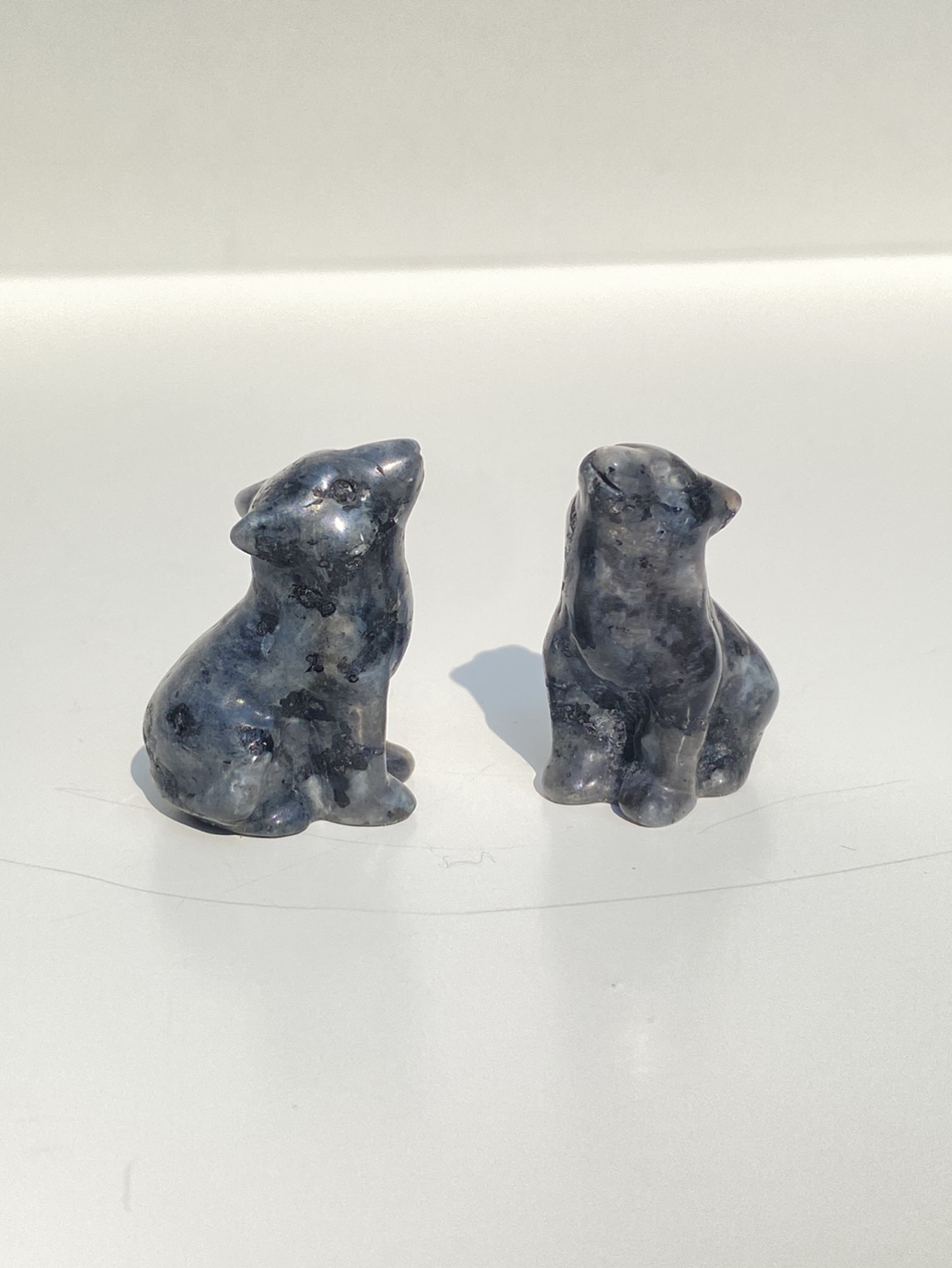 Larvikite Wolf - photo 2