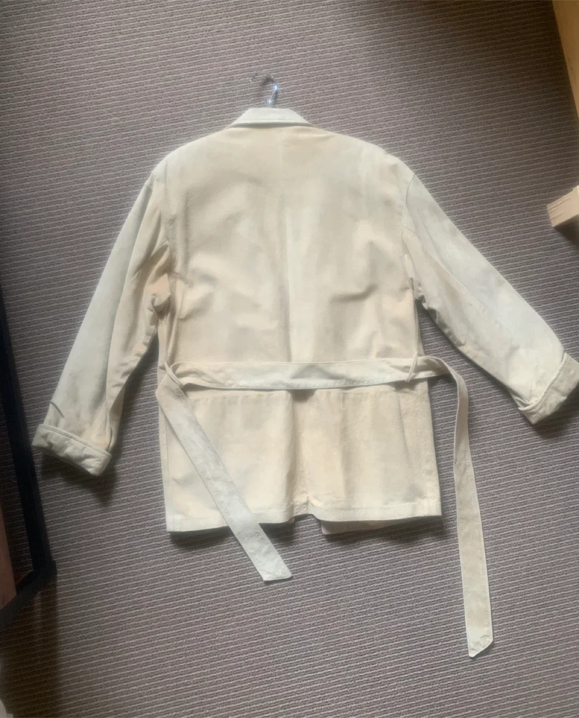 Danier Suede Leather Jacket - Size S image indicator(3)