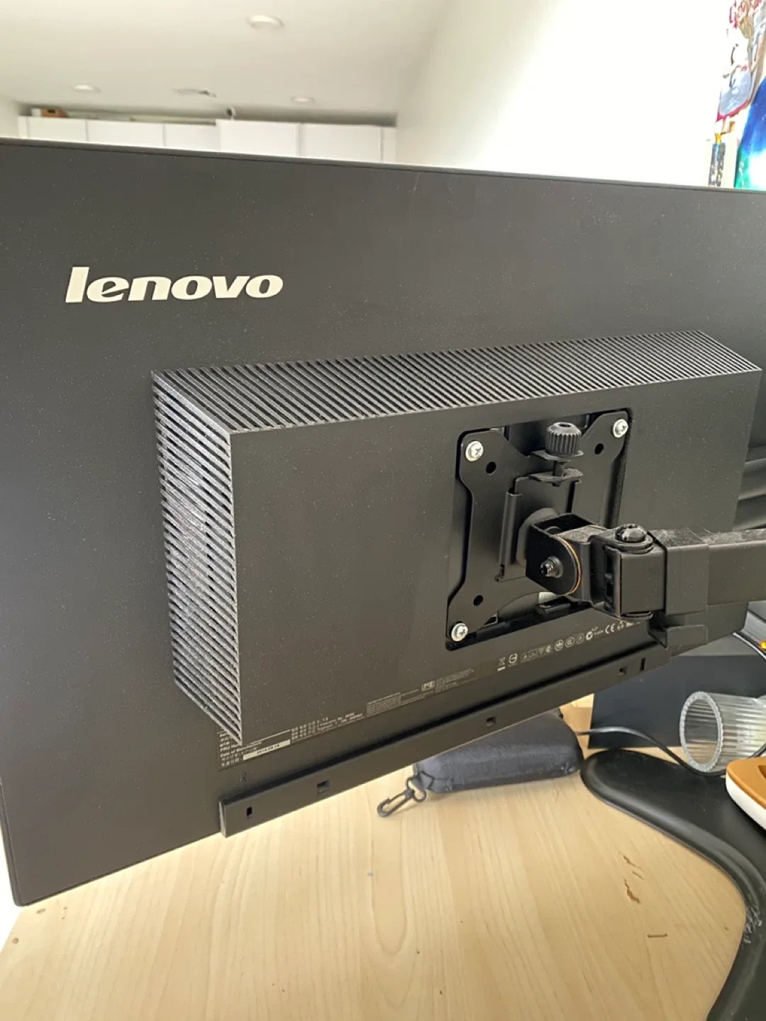 Lenovo ThinkVision LT2323p Wide LCD Monitor image indicator(3)