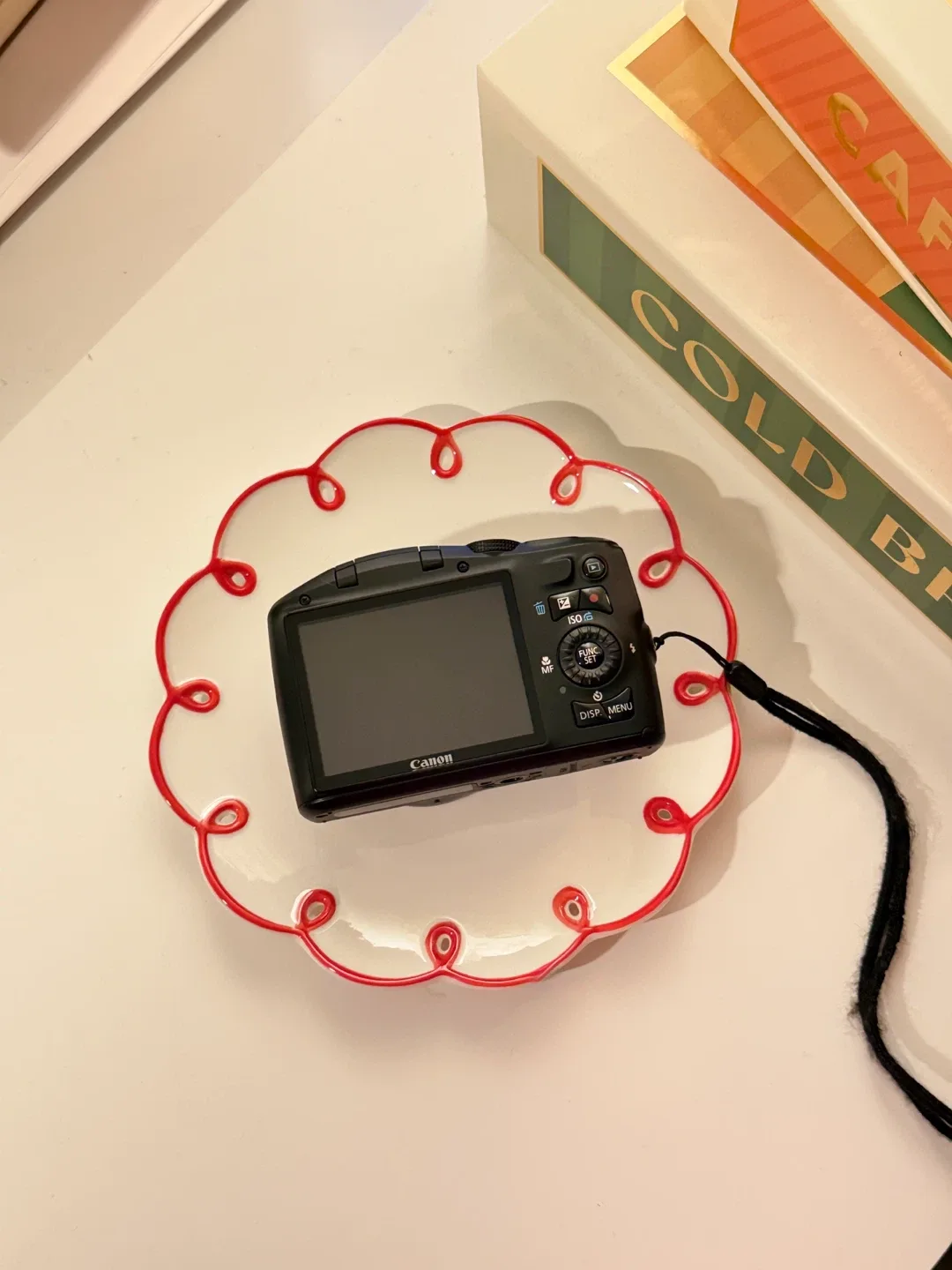 Canon PowerShot SX150 IS Digital Camera image indicator(2)